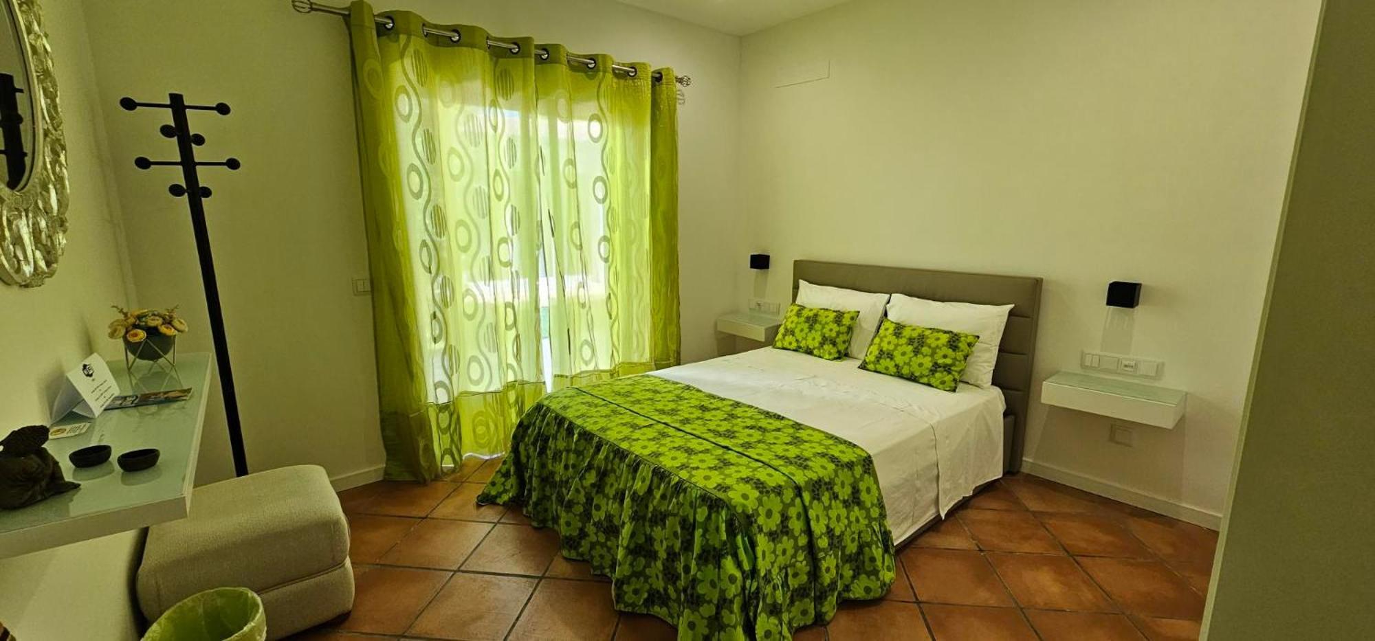 Lemon Tree Relaxing Guesthouse Lagos Eksteriør billede